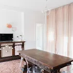 Appartamenti Di Casa Verbavolant