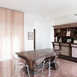 Appartamenti Di Casa Verbavolant