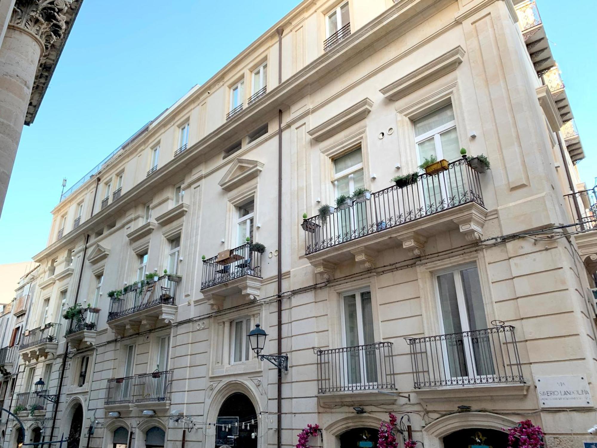 Appartement Di Casa Verbavolant