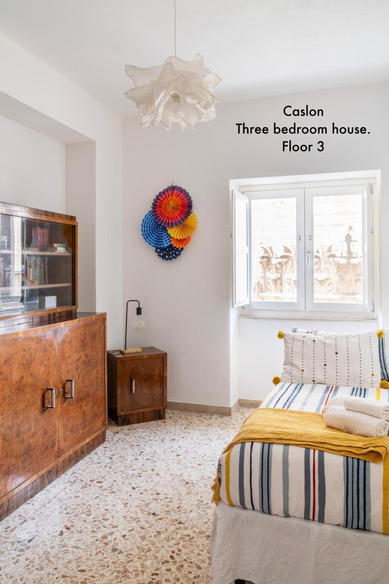 Di Casa Verbavolant * Syracuse