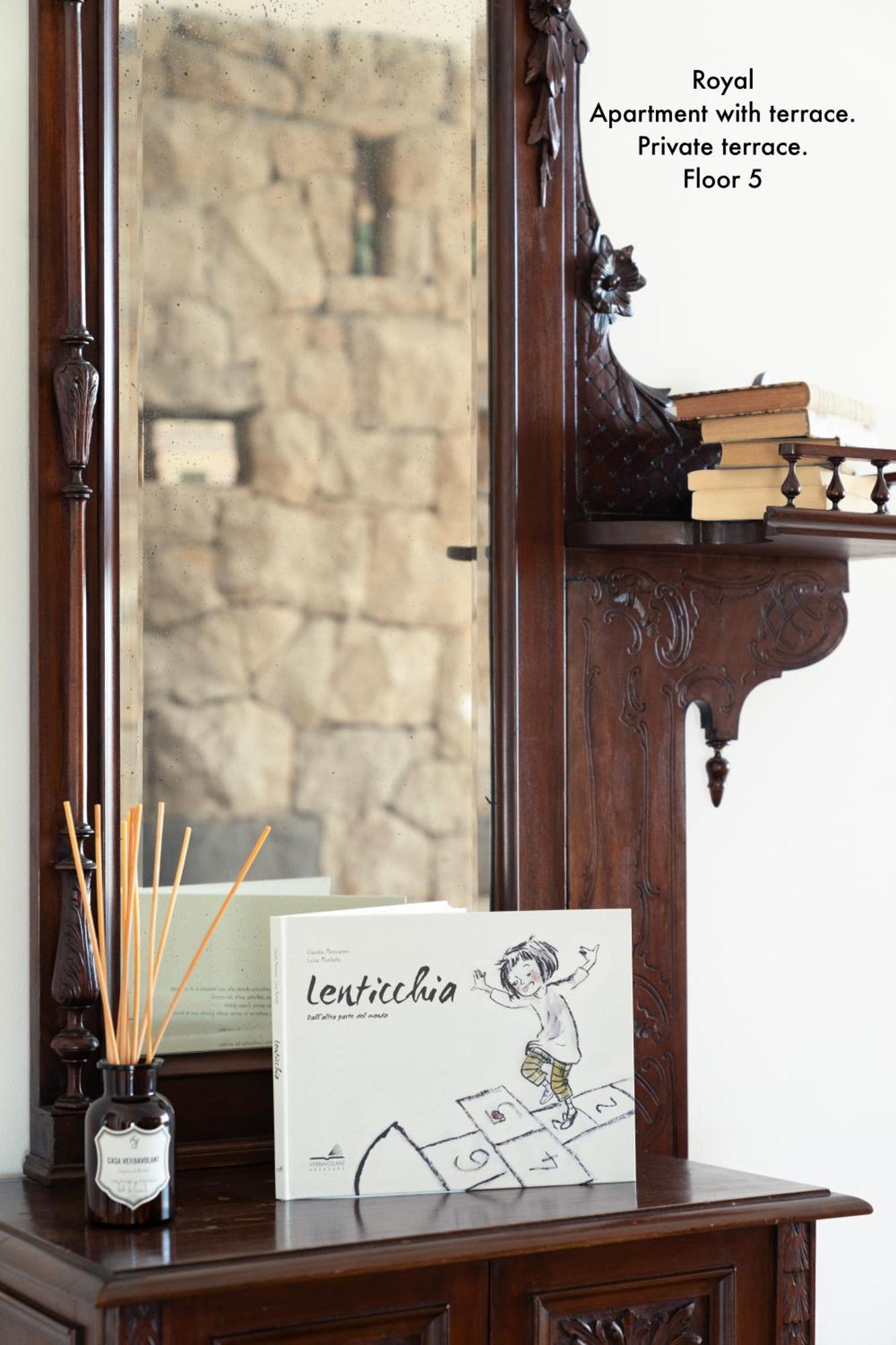Di Casa Verbavolant * Syracuse